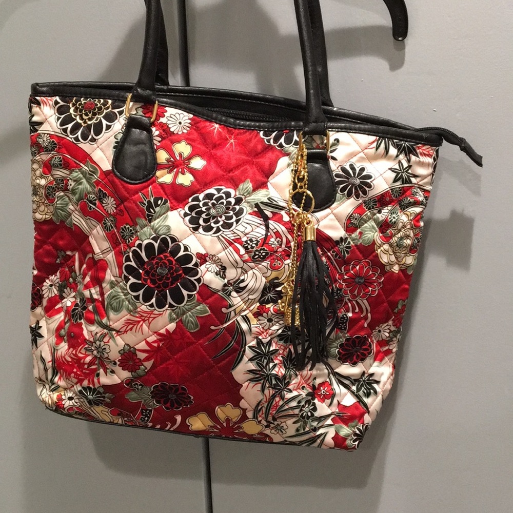 Bueno red/black silk print tote